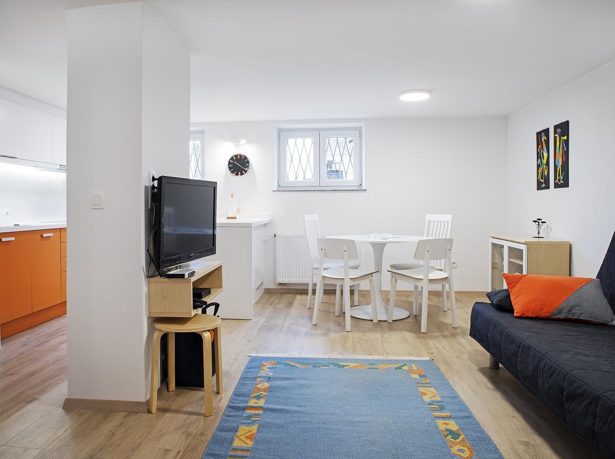 Apartments Your Colourful Ljubljana Home ภายนอก รูปภาพ